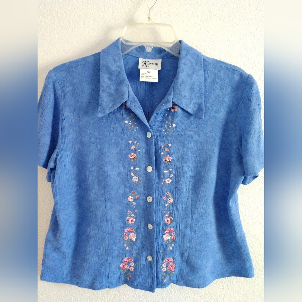 Vintage 80s  K Petite Crop Top Shirt Split Open Back Blue Floral Size 12P